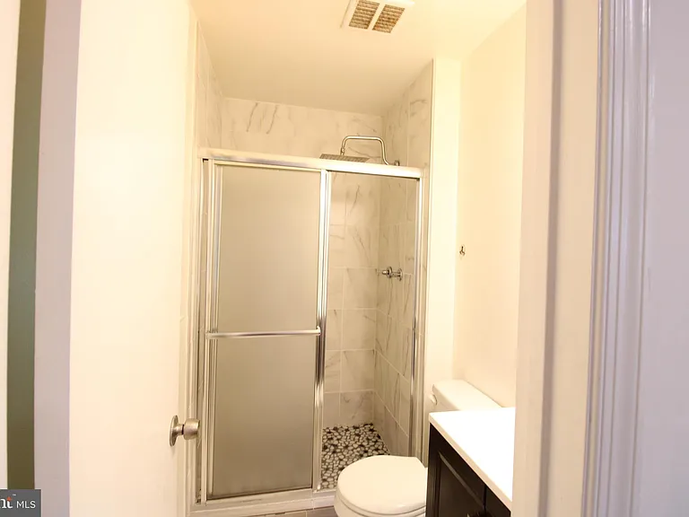 4918 Althea Dr — Photo 9