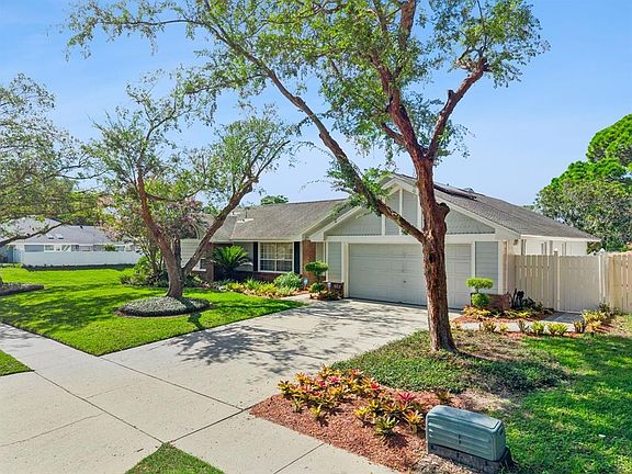3rd image of 1129 CLIMBING ROSE DRIVE