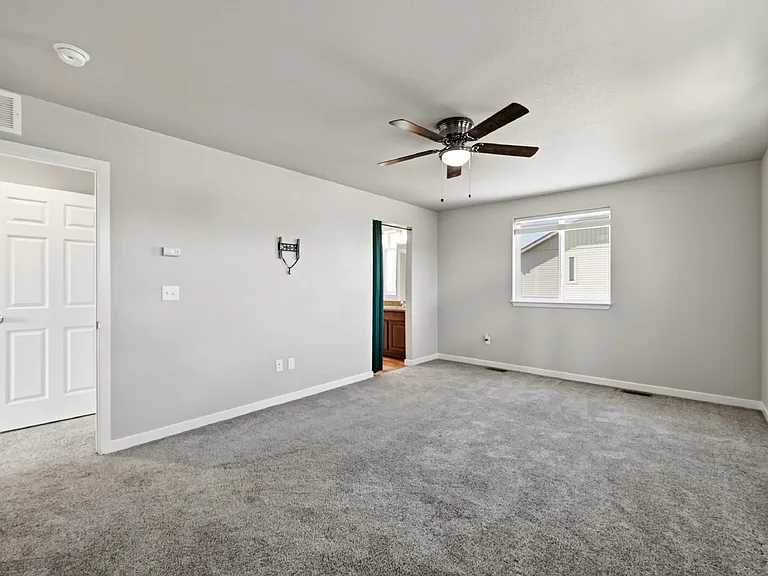5668 Tramore Ct — Photo 24