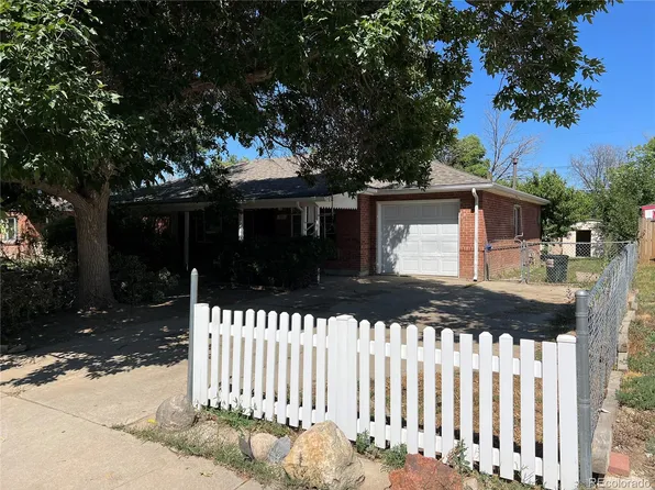 990 Troy Street, Aurora, CO 80011