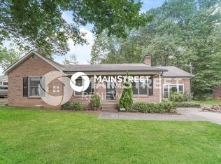 1111 Woodhaven Dr, Mount Holly, NC 28120
