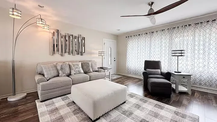 336 Everhard Rd SW #1 — Photo 3