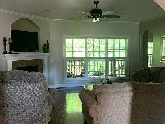 3rd image of 14196 Countryside Dr