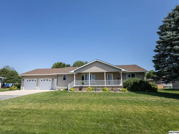 318 Dahl Dr, Manly, IA 50456