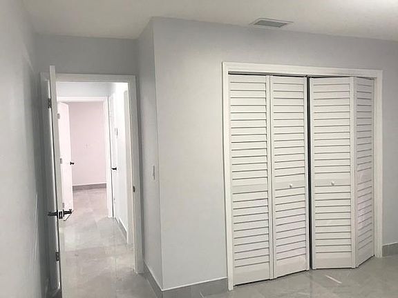 5th image of 4972 SW 29th Way