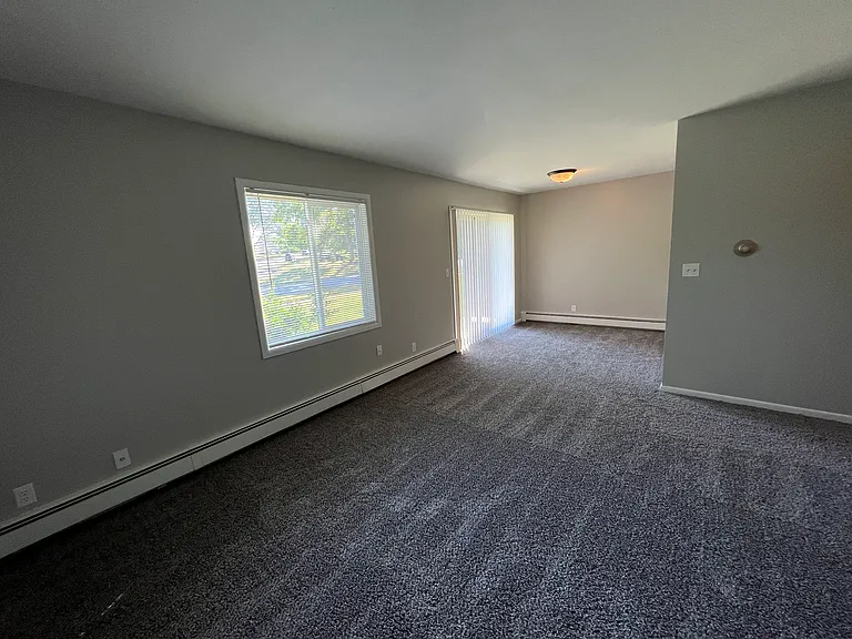 445 Shawmut Blvd NW — Photo 6