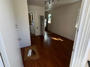 1433 Berkeley St APT E, Santa Monica, CA 90404