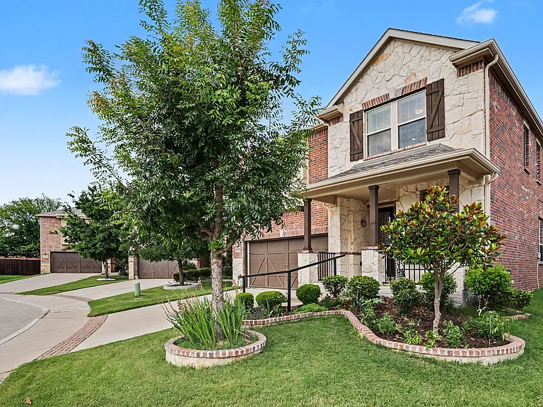 8170 Rabbit Dr — Photo 2