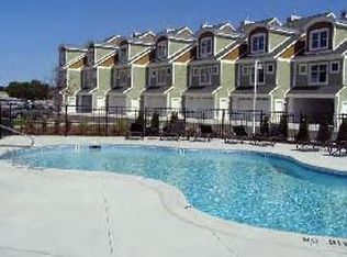 155 Joslin Cove Dr, Manistee, MI 49660