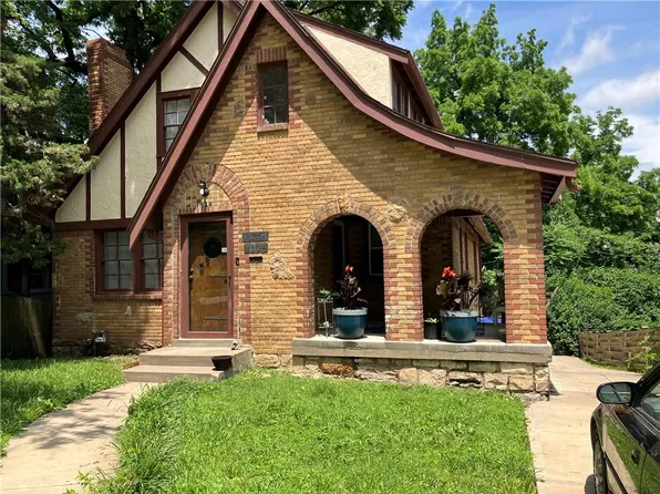1824 E 47th Ter, Kansas City, MO 64130