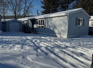 12 Poulin Dr, Woodstock, NB E7M 2L8