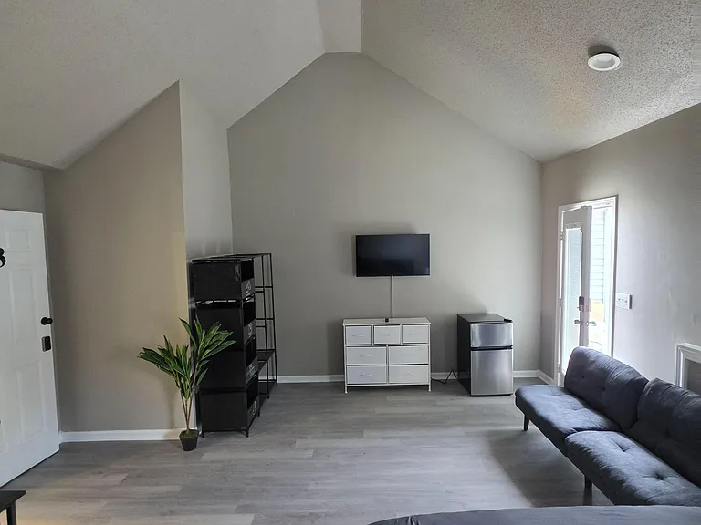 Ashley Trace Dr — Photo 6