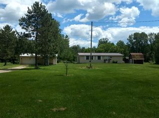 1917 S Hale Rd, Standish, MI 48658