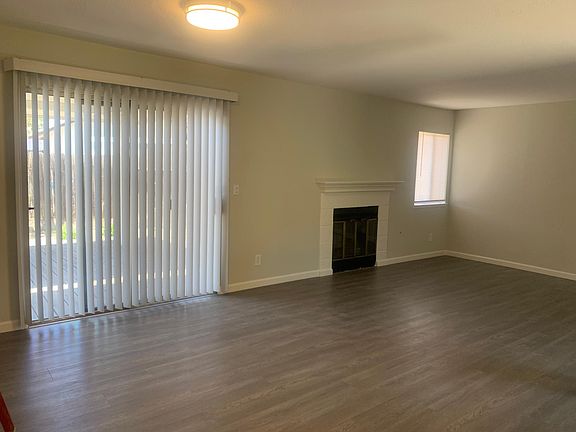 4th image of 7037 Village Green Dr