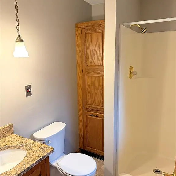 721 S Cherry St — Photo 16