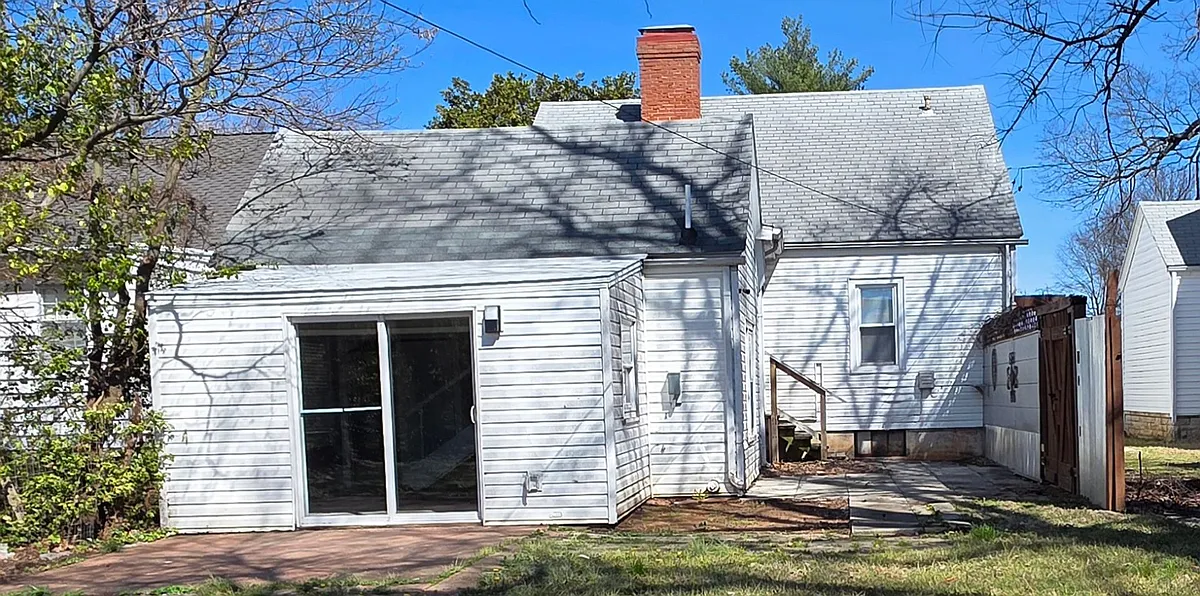 Building Photo - 1124 E Washita St