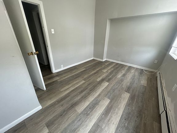 4th image of 3511 Indian Queen Ln #2