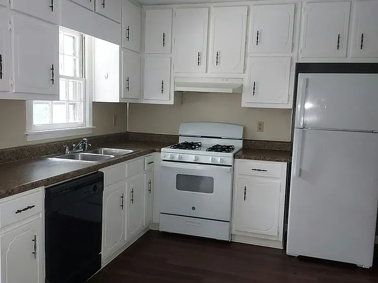 72 April Ave #76 — Photo 4