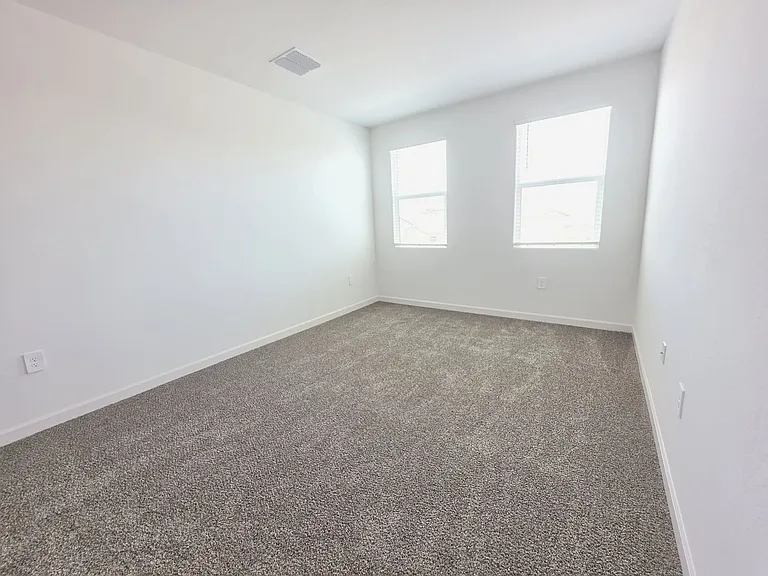 2844 W Shepperd Ave — Photo 15