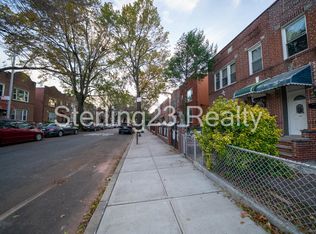 24-48 Crescent St #2R, Astoria, NY 11102