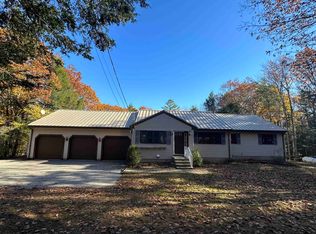 83 Old Centre Rd, Deerfield, NH 03037