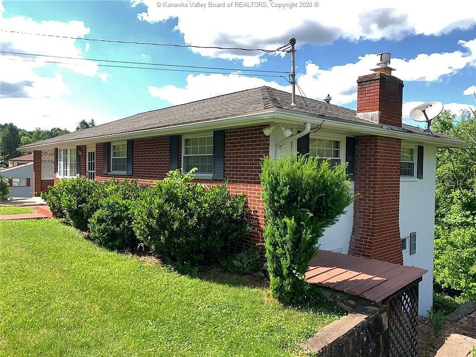 1st image of 2612 Larwood Dr