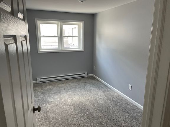 4th image of 450 W Commercial St APT A