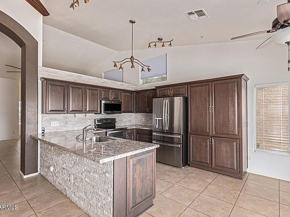 4th image of 11933 E Becker Ln