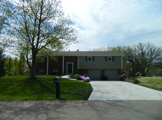 9071 Wintergreen Dr, West Chester, OH 45069