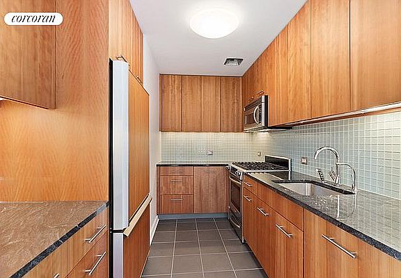 5th image of 11 E 29th St APT 39B