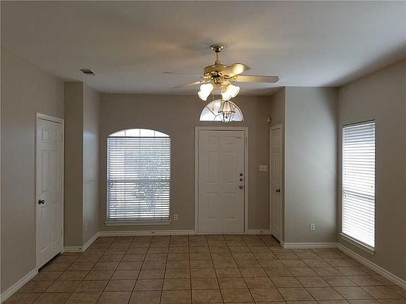 2nd image of 3002 San Frando Dr