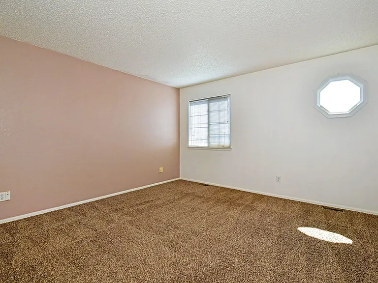 8380 Wilmington Dr — Photo 13