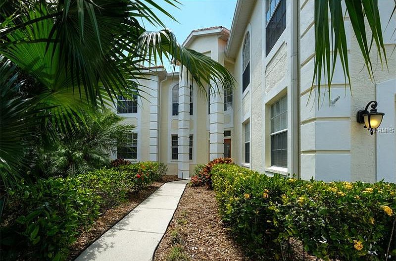 1st image of 5124 Redbriar Ct