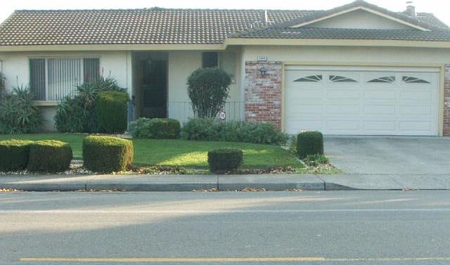 1st image of 2600 Royal Ann Dr