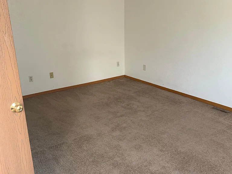 2873 Springdale Ln — Photo 24
