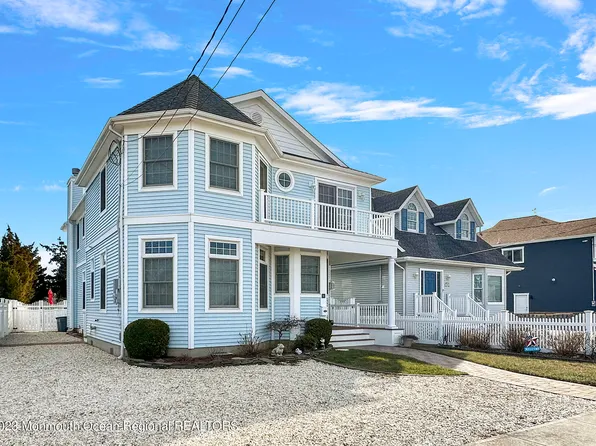 36 Pershing Boulevard, Lavallette, NJ 08735