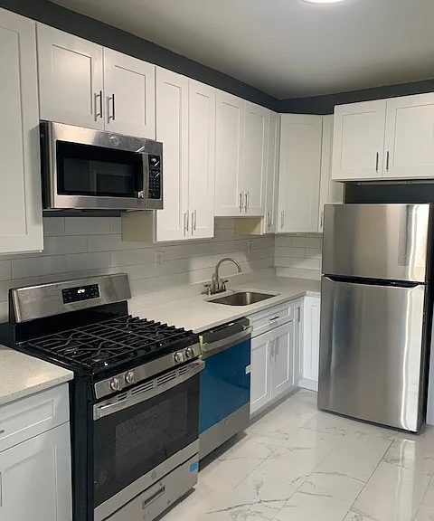 6457 S Eberhart Ave #1 — Photo 1