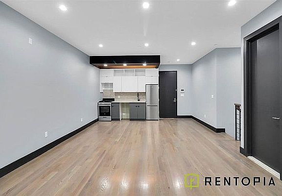 3rd image of 540 Driggs Ave #1A