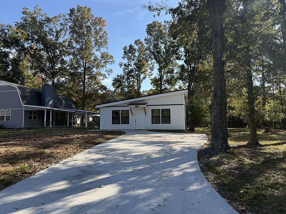 1st image of 1002 Delaware Dr