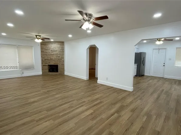 604 Glenn Pkwy, Hollywood, FL 33021