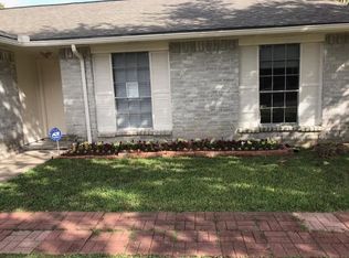 6919 Navidad Rd, Houston, TX 77083