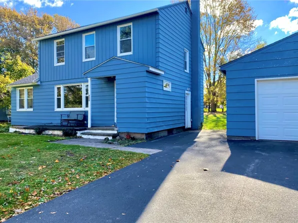 439 Holley St, Brockport, NY 14420