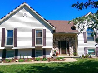 18701 153rd St, Basehor, KS 66007