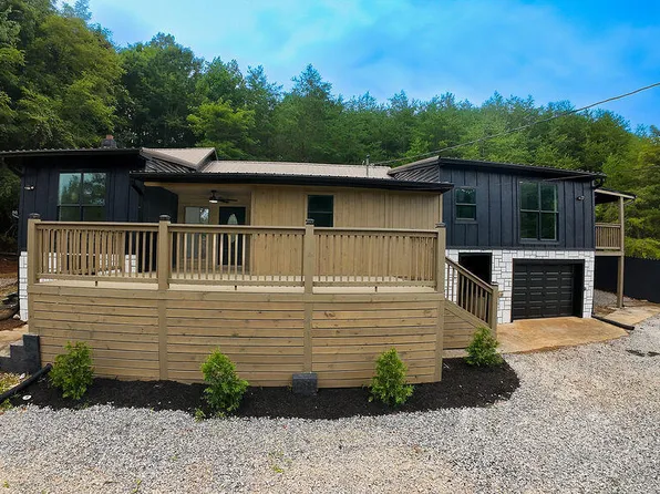 960 Chestnut Grove Rd, Dandridge, TN 37725