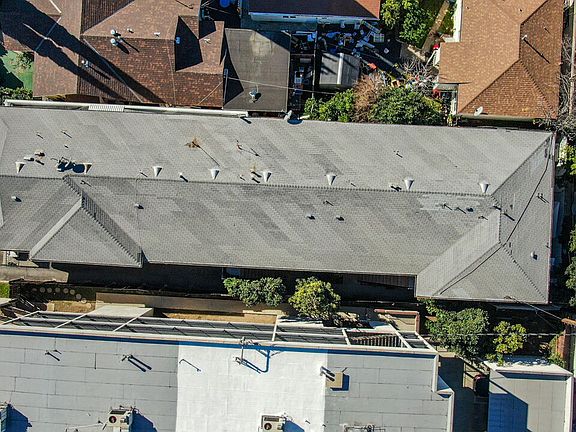 3rd image of 1157 Justin Ave