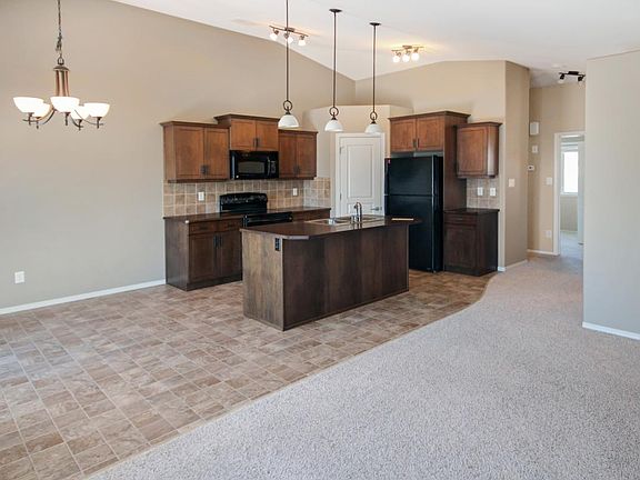 2nd image of 614 Silkstone Poin W