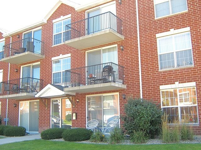 1st image of 16600 Liberty Cir Unit M-f