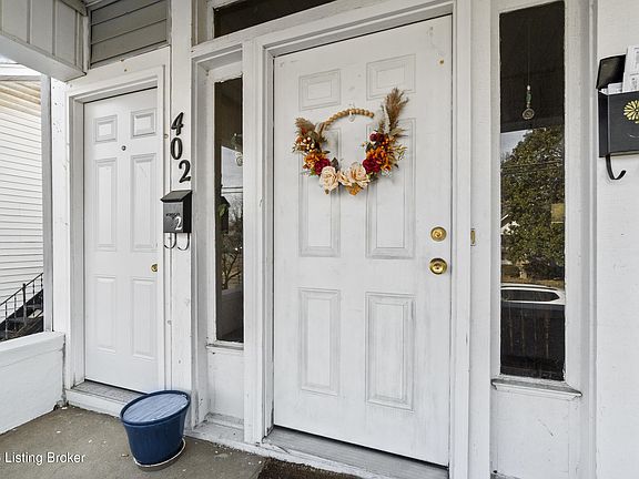 5th image of 402 W Tenny Ave