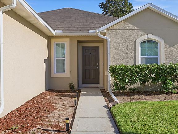 4th image of 802 GRAND PARK COURT