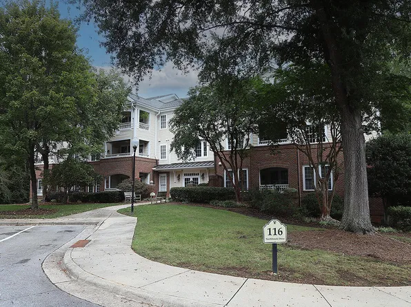 116 Northbrook Dr APT 305, Raleigh, NC 27609